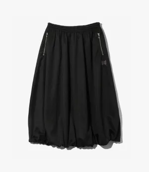 Balloon Track Skirt – Black Smooth Polyester