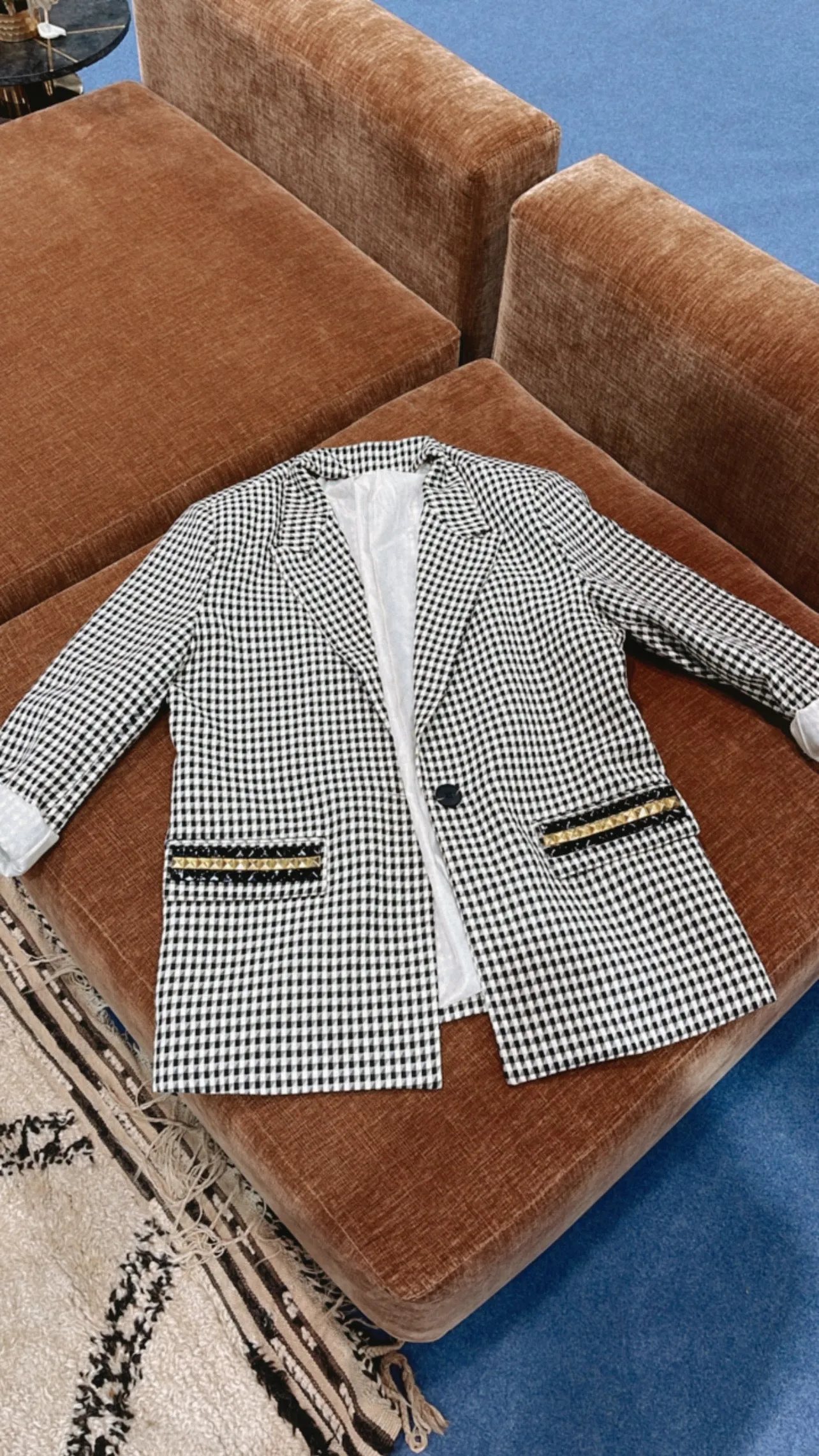 BEST SELLER!! The Rock Studded Houndstooth Blazer