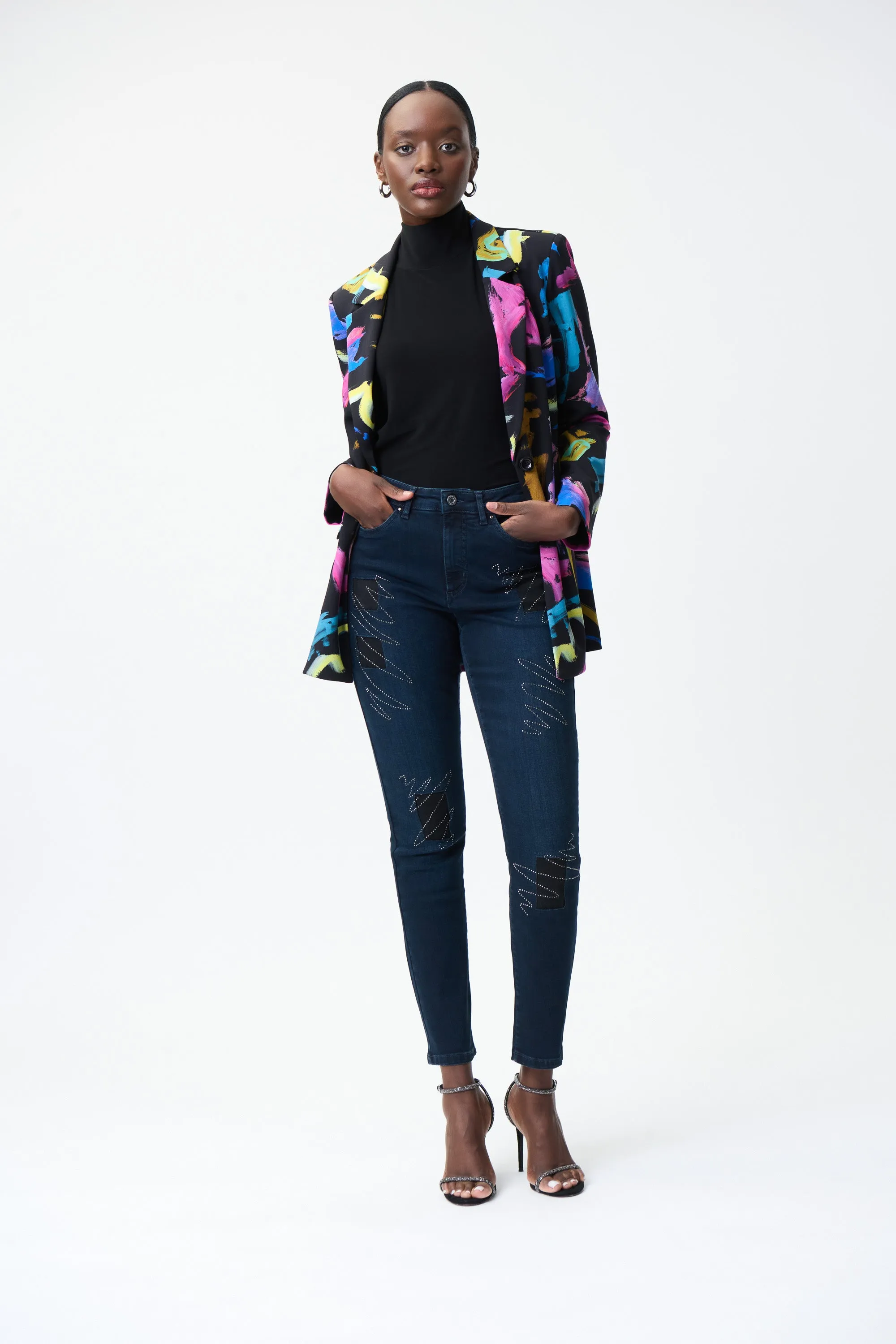 Cropped Jeans With Rhinestone Embellished Patches