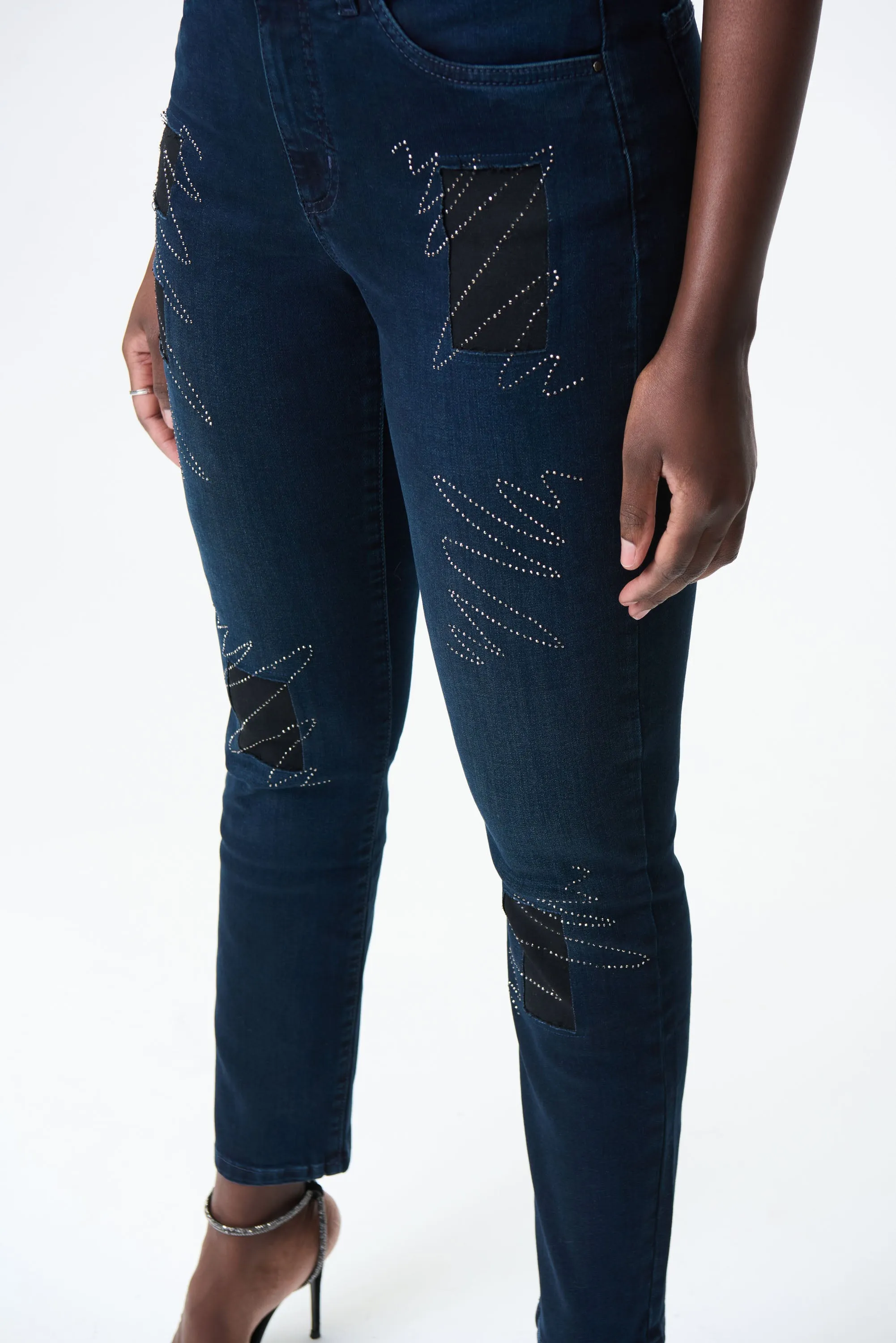 Cropped Jeans With Rhinestone Embellished Patches