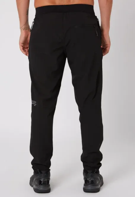 Follow Tech Pants | Black