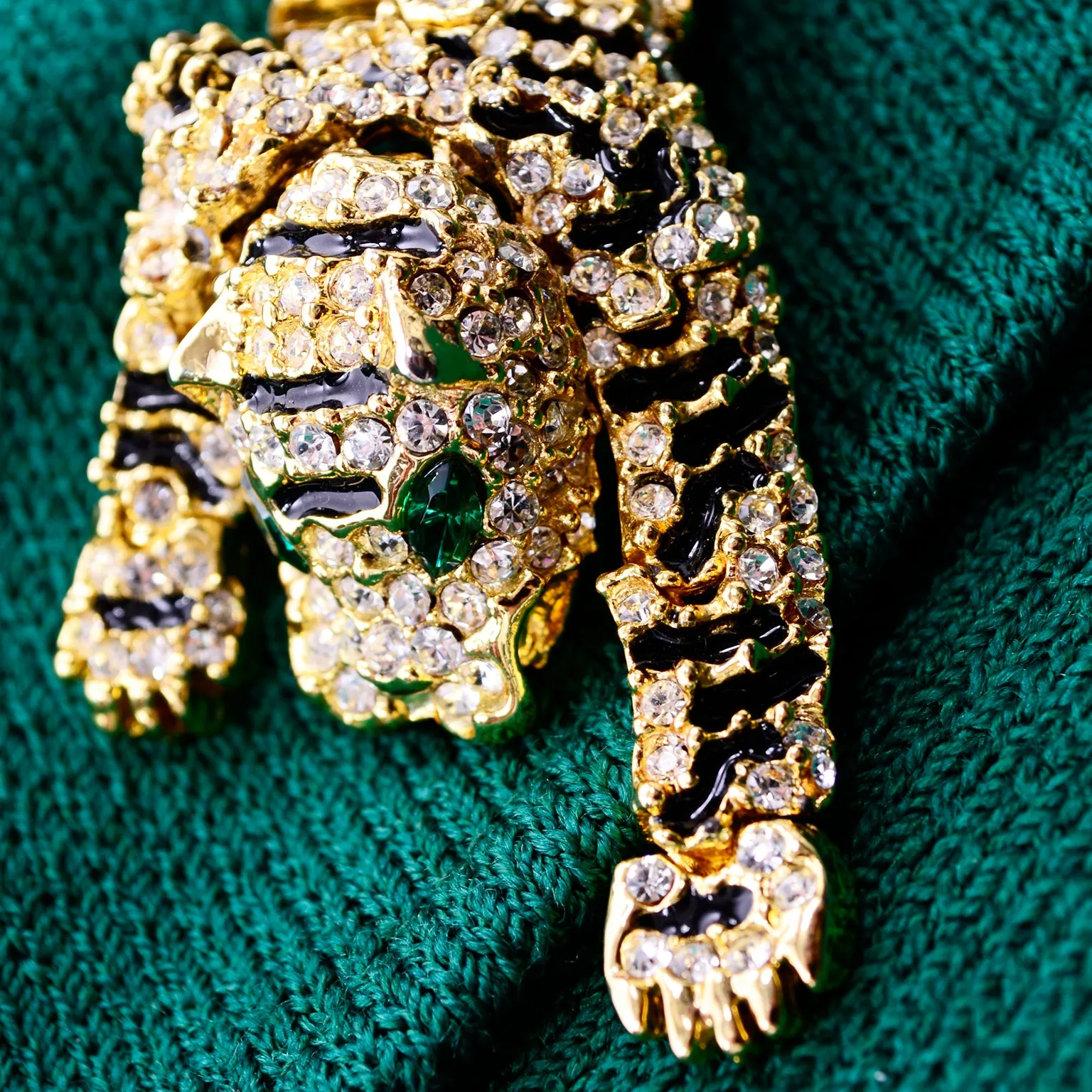 Green Santana Knit St John Blazer Jacket w Tiger Brooch