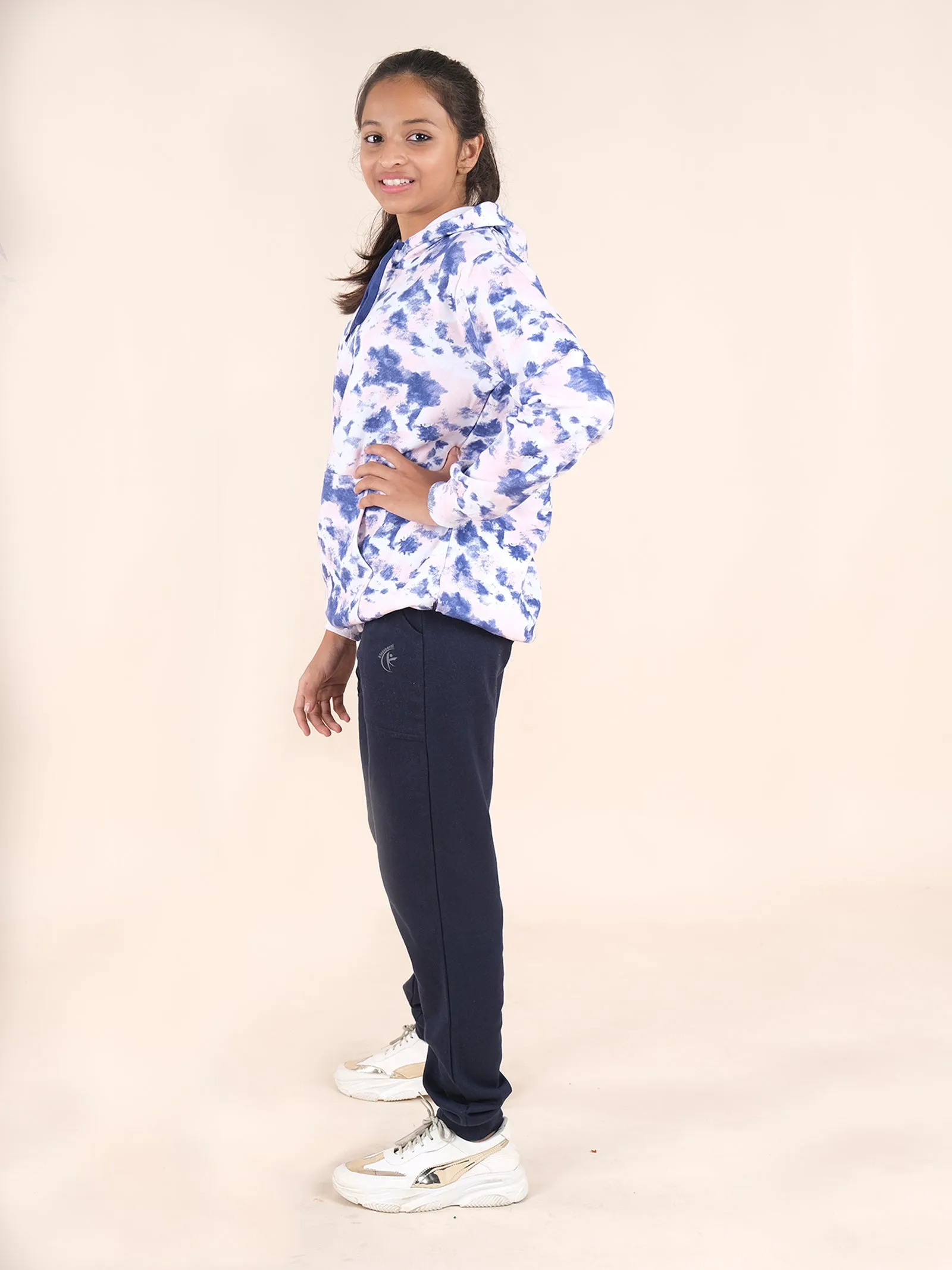 Kids Unisex Fleece Tie Dye Full Sleeve Hooded Sweatshirt With Solid Track Pant Set